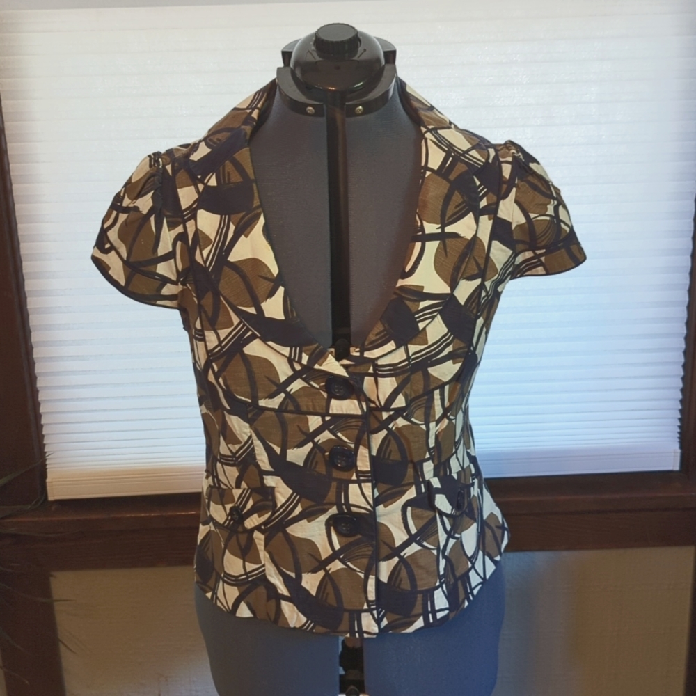 Cap sleeved, vintage inspired jacket or top. Size XL. Mossimo.